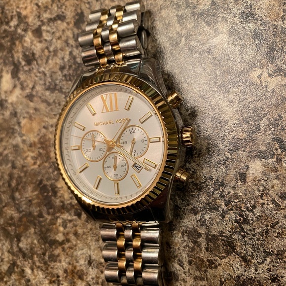 MK Watch - Picture 3 of 4